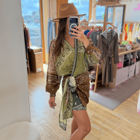 Robe porte feuille à motif bandana